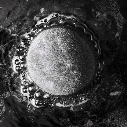 Galaxy Bomb Black Amber Bath Bomb 6.5oz