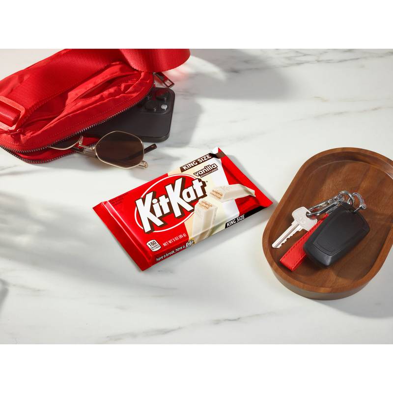 KIT KAT Crisp Wafers In Vanilla Flavored Creme King Size Bar, 3 oz