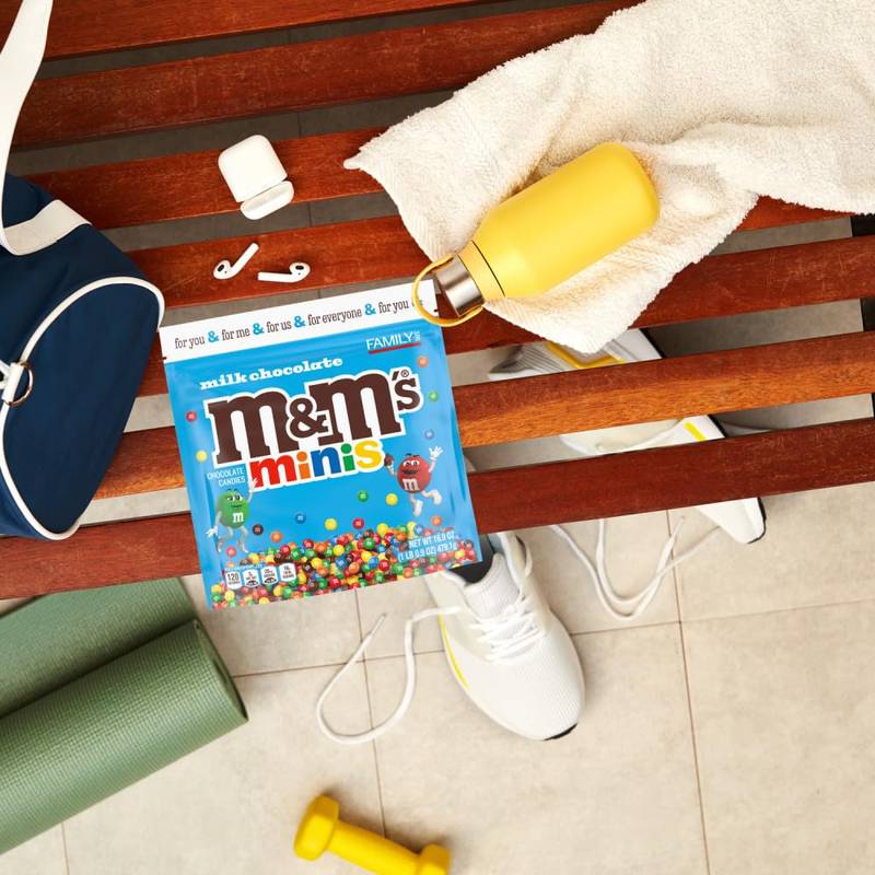 M&M's Minis Milk Chocolate Candy, Party Size, 31.5 oz