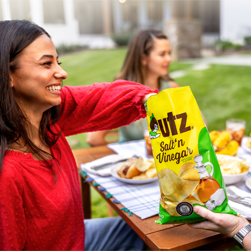 Utz Potato Chips Salt & Vinegar 7.75oz